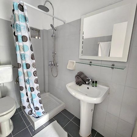 Lora Studios Ypsos Eksteriør billede